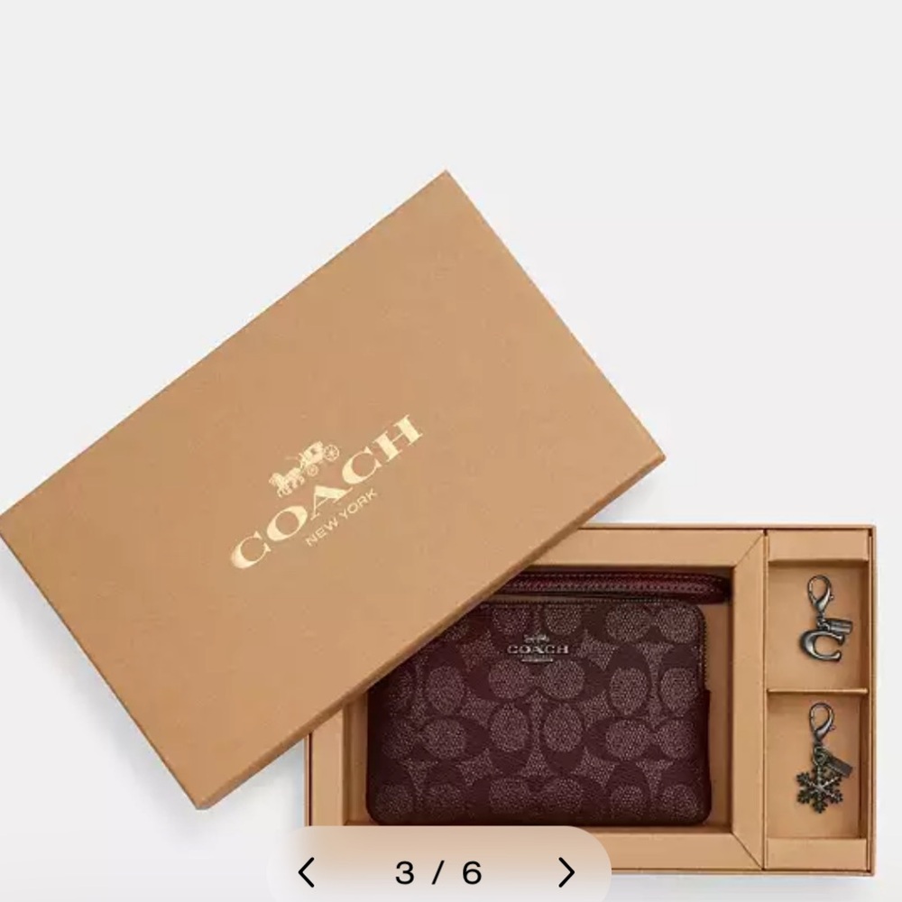 Coach NWT Boxed Burgundy Wristlet - Picture 2 of 5